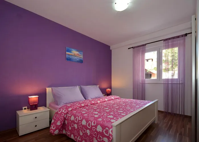 With Parking Spaces Okrug Gornji, Ciovo - 23665 * 特罗吉尔