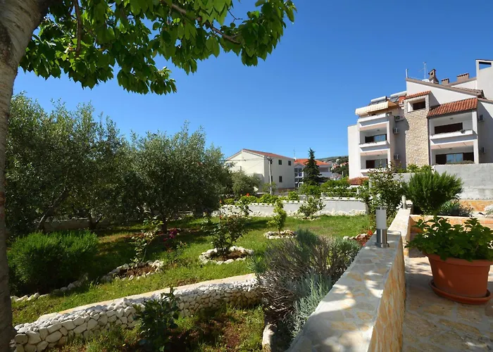 公寓 With Parking Spaces Okrug Gornji, Ciovo - 23665 *