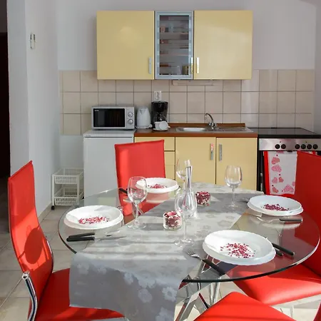 With Parking Spaces Okrug Gornji, Ciovo - 23665 Appartamento