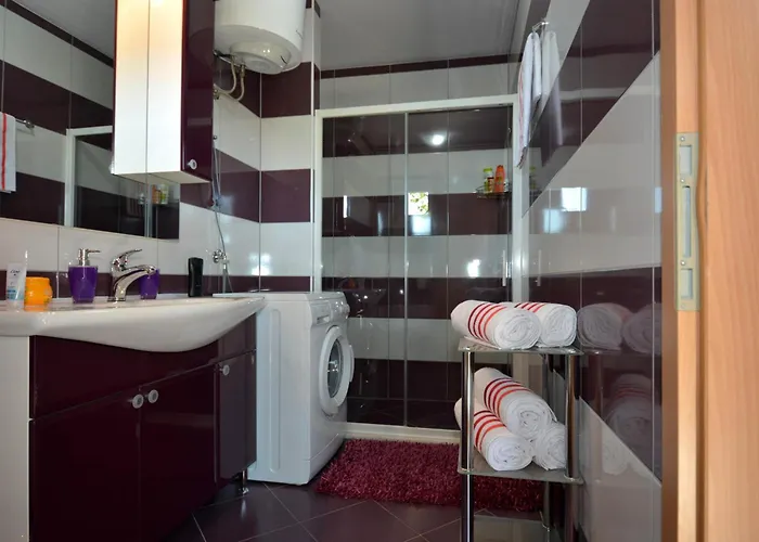 With Parking Spaces Okrug Gornji, Ciovo - 23665 Appartement *